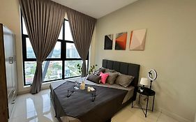 Arte Mont Kiara Pool View